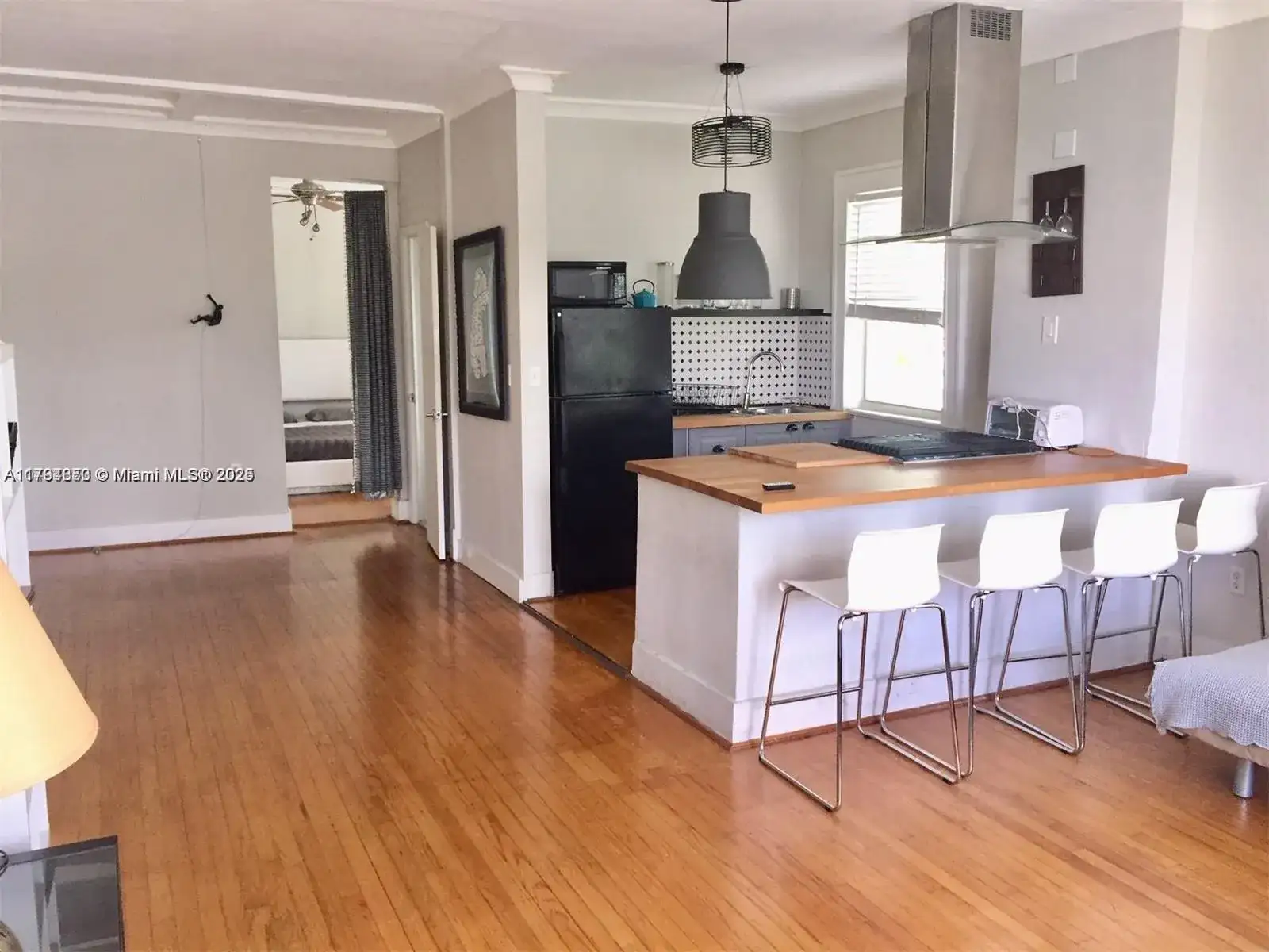 1611 Michigan Ave # 19, Miami Beach FL 33139 photo 2