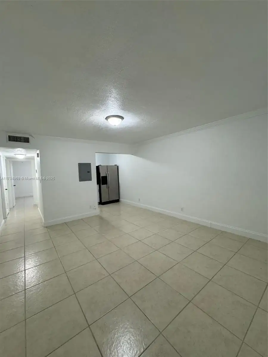 11195 SW 1st St # 314, Sweetwater FL 33174 photo 3
