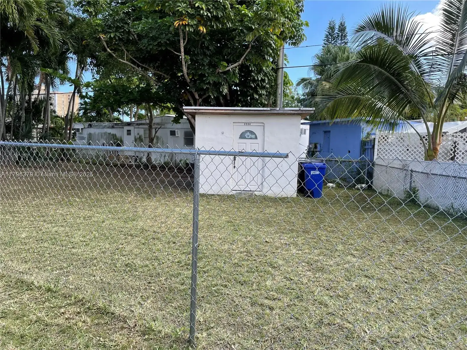 2244 NE 136th St, North Miami Beach FL 33181 photo 4
