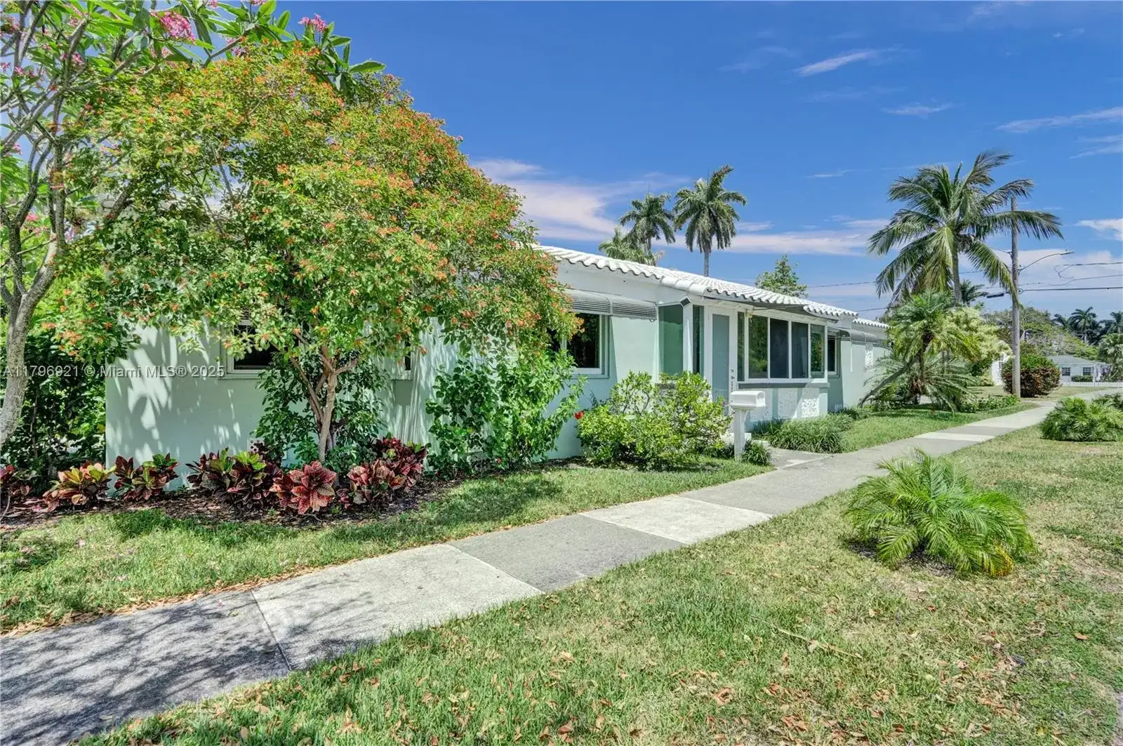 326 S 14th Ave, Hollywood FL 33020 photo 2
