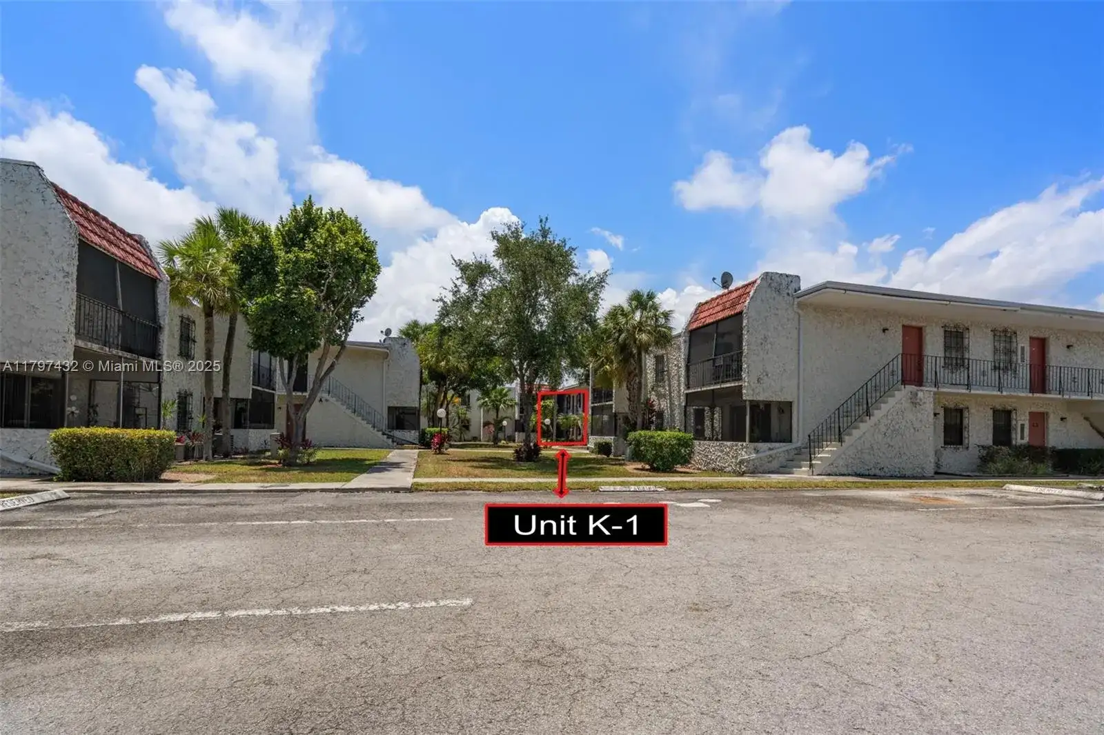 8701 SW 141st St # K1, Palmetto Bay FL 33176 photo 2