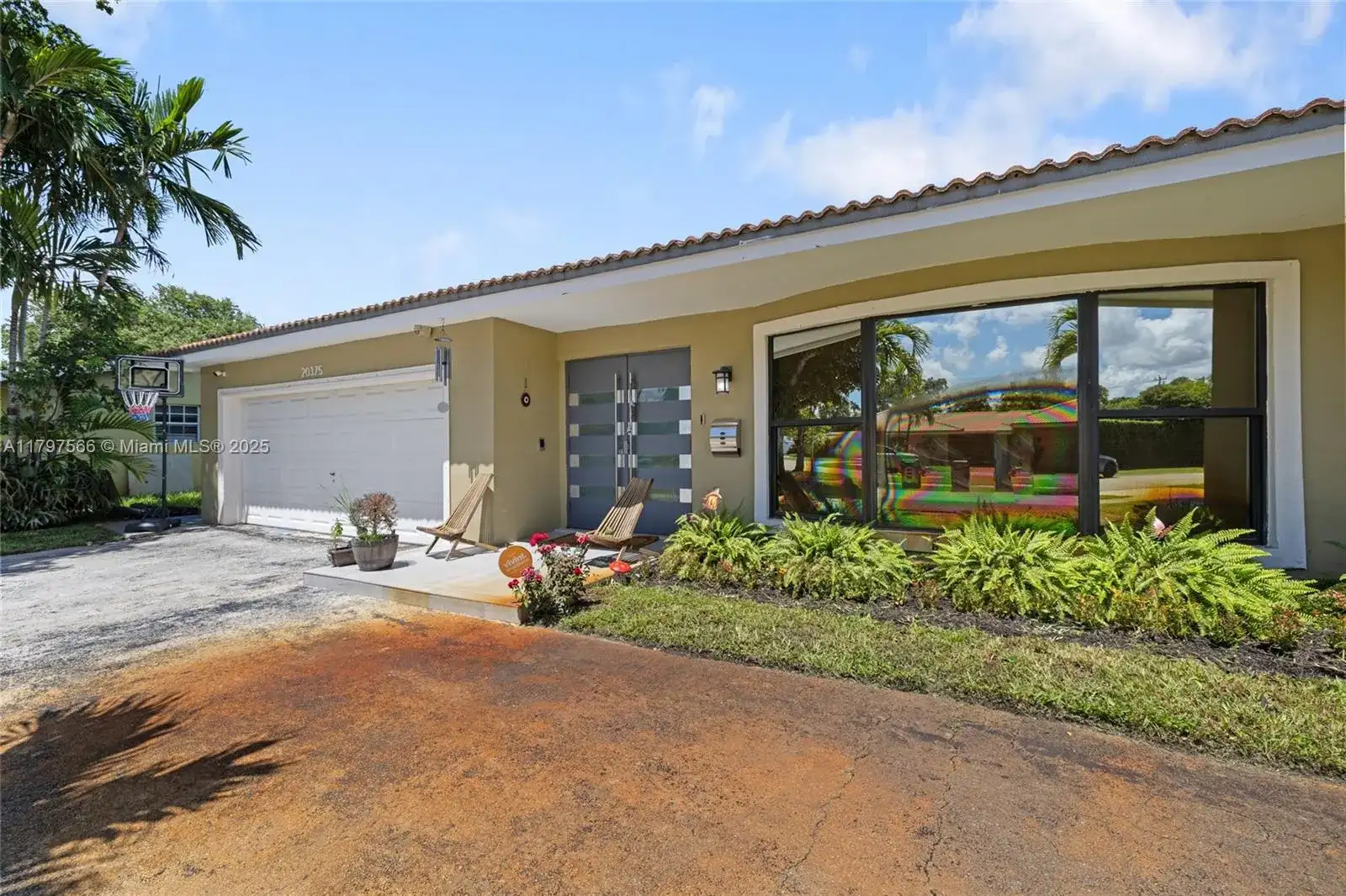20375 NE 22nd Pl, Miami FL 33180 photo 4