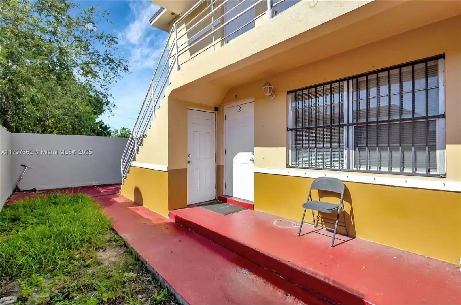 1006 10th St # 2, West Palm Beach FL 33401 photo 2