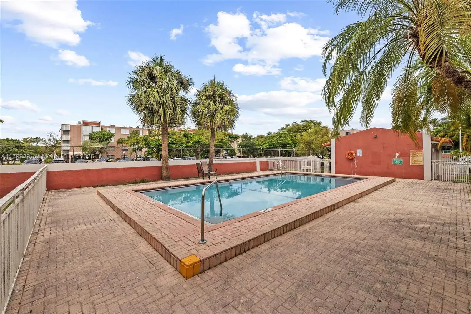 8401 NW 8 ST # 401, Miami FL 33126 photo 5
