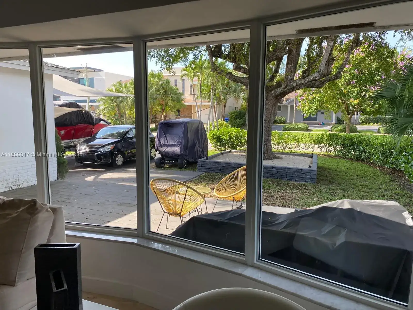 1103 Washington St, Hollywood FL 33019 photo 2