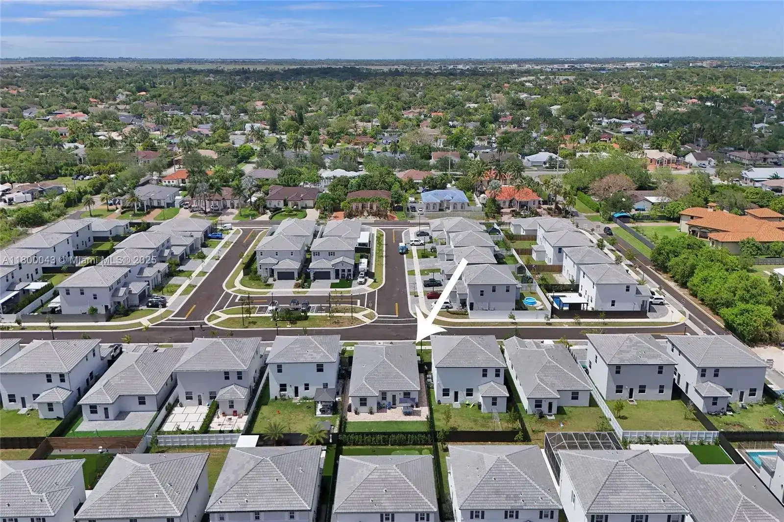 14836 SW 162nd St, Miami FL 33187 photo 3