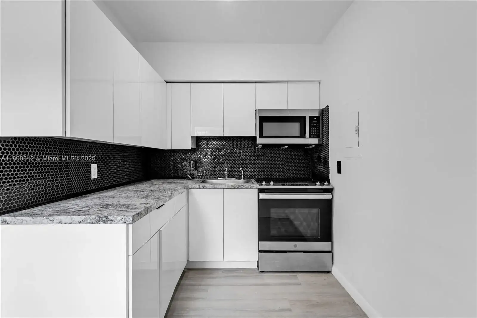 46 NW 62nd St # 4, Miami FL 33150 photo 4