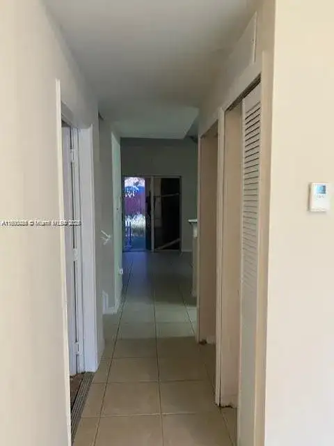 646 SW 7th Ter, Florida City FL 33034 photo 3