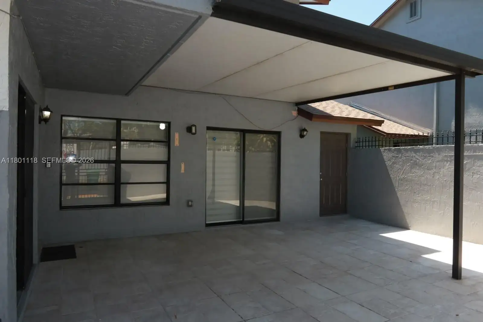 8098 NW 99th Ter, Hialeah Gardens FL 33016 photo 3