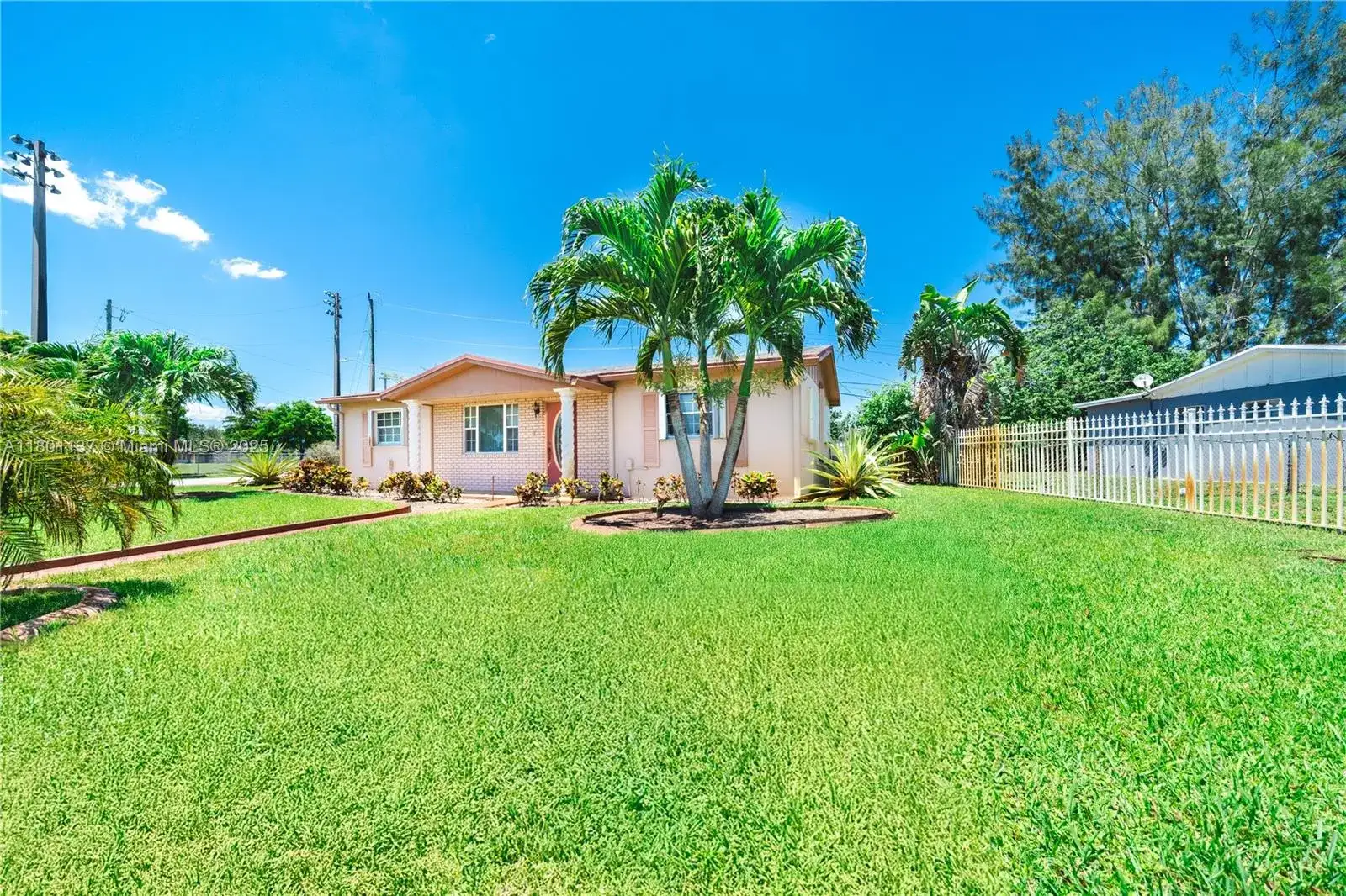 3125 NW 205th St, Miami Gardens FL 33056 photo 3