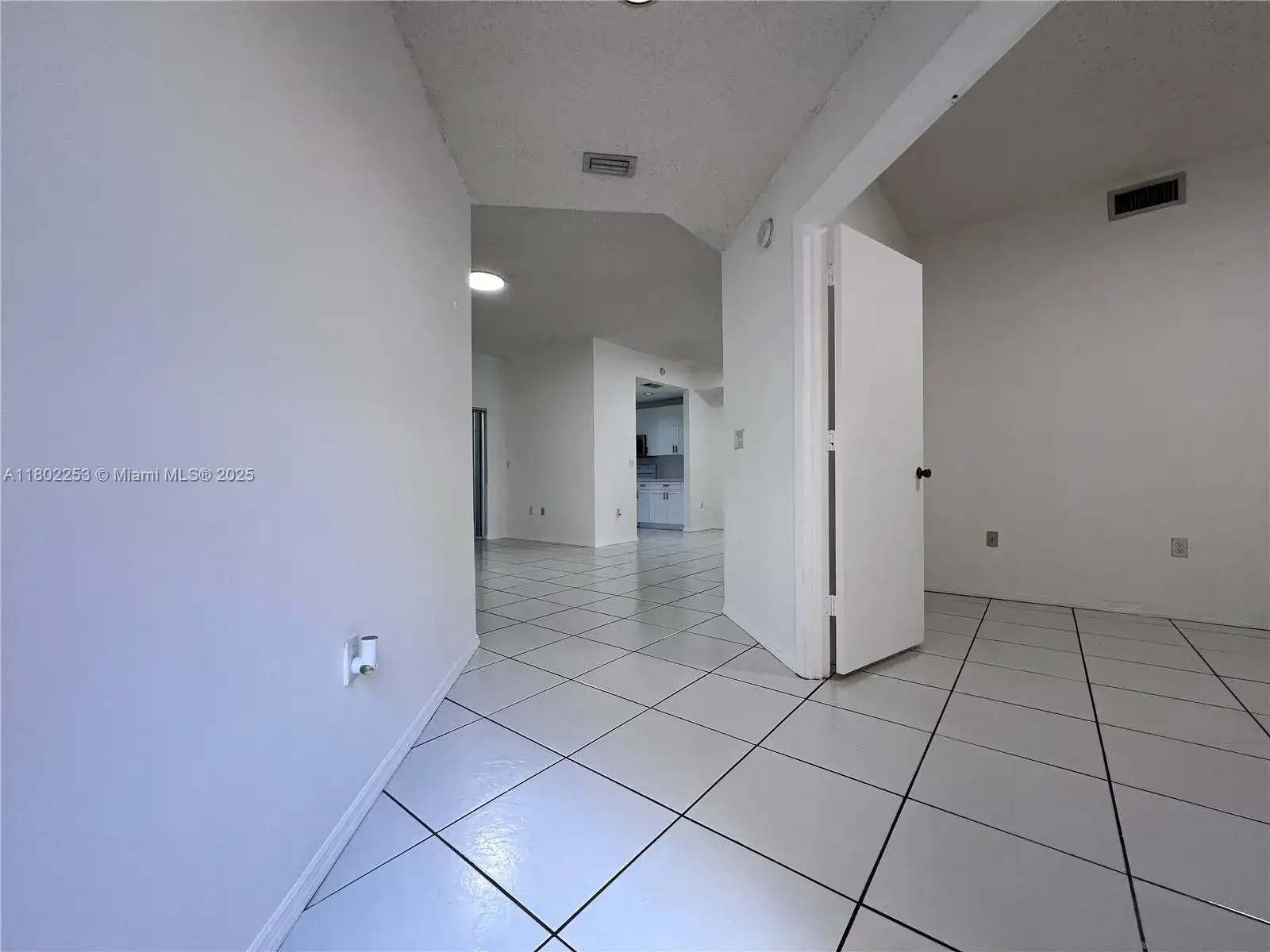 16322 Malibu Dr # 11, Weston FL 33326 photo 5