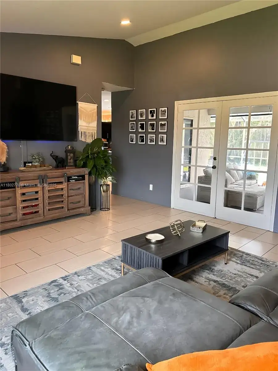 1705 SE 21ST TER, Cape Coral FL 33990 photo 3