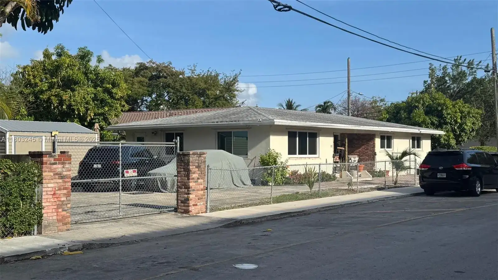111 SW 24th Ave, Miami FL 33135 photo 2