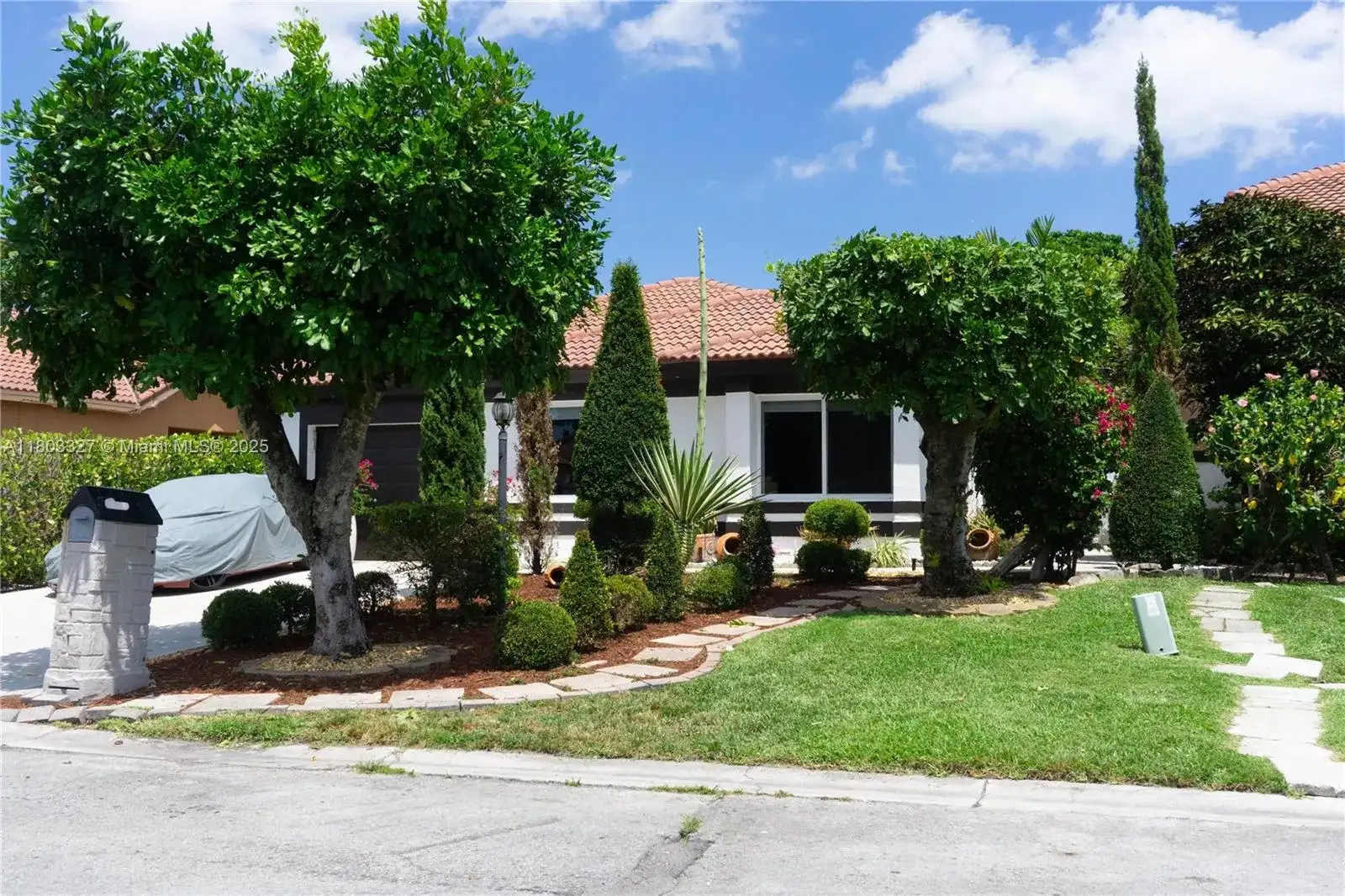18625 NW 53rd Ave, Miami Gardens FL 33055 photo 4