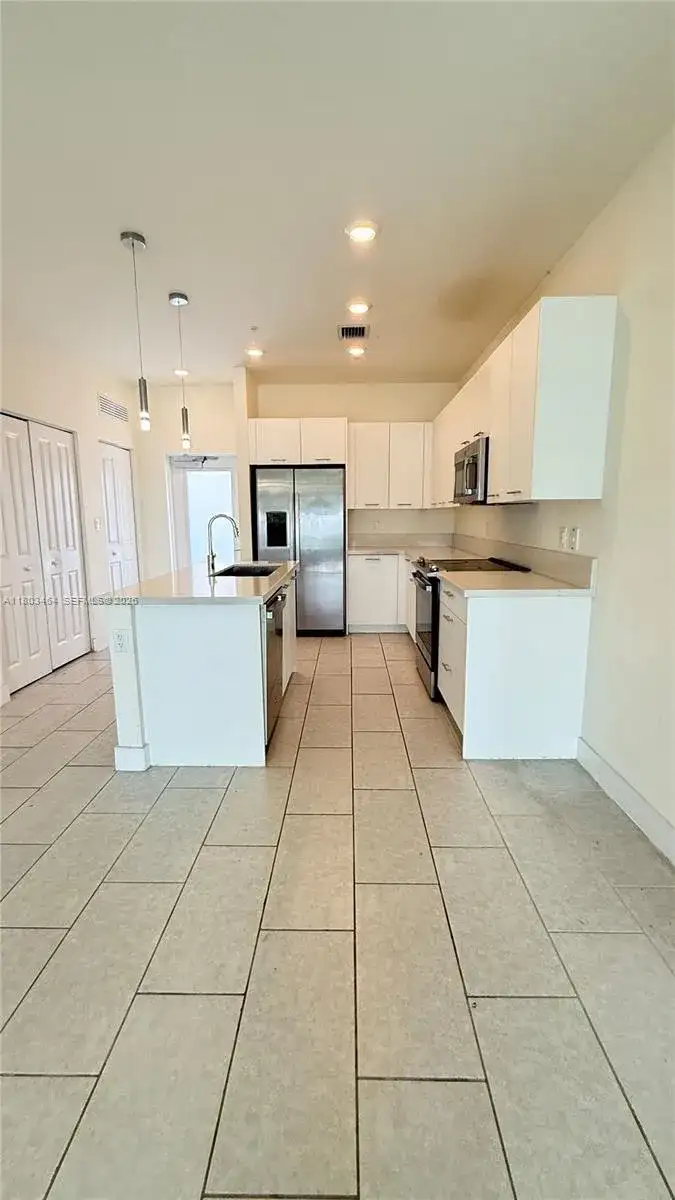 8167 NW 41st St # 409, Doral FL 33166 photo 4