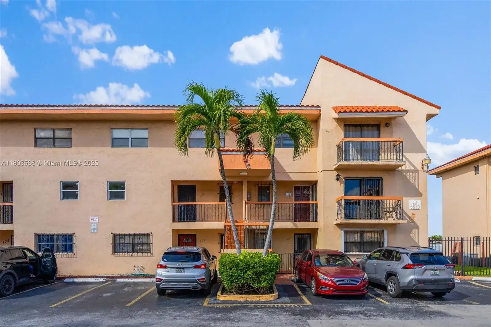 5530 W 26th Ct # 209, Hialeah FL 33016 photo 2