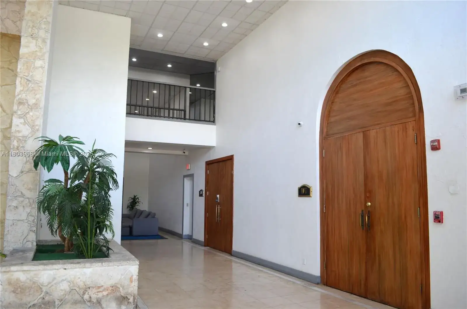 13499 Biscayne Blvd # 702, North Miami FL 33181 photo 4