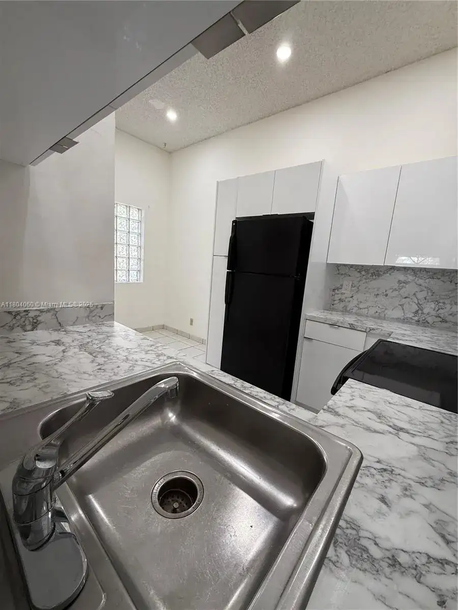 10631 NW 14th St # 229, Plantation FL 33322 photo 4