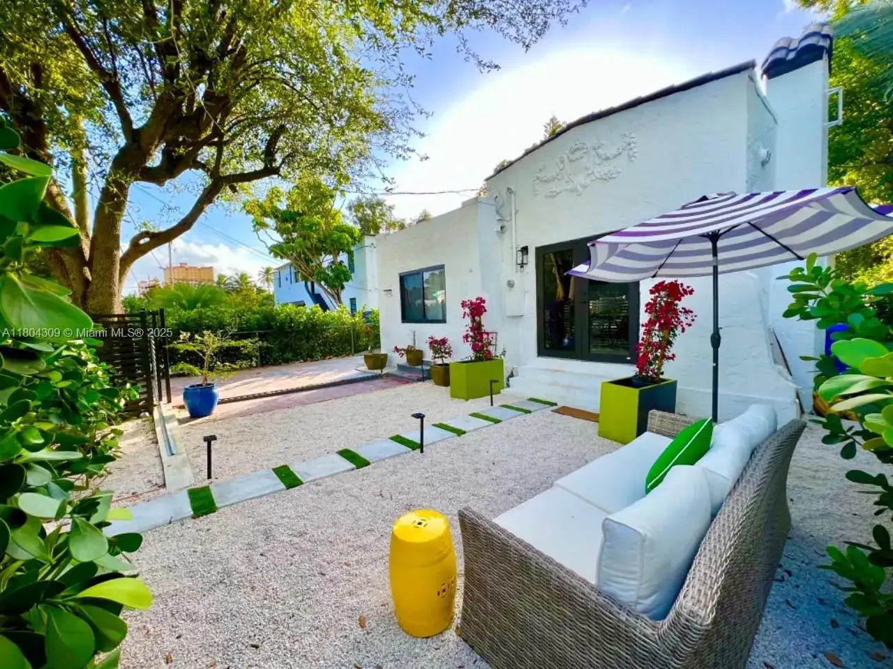 8280 NE 1st Pl, Miami FL 33138 photo 3