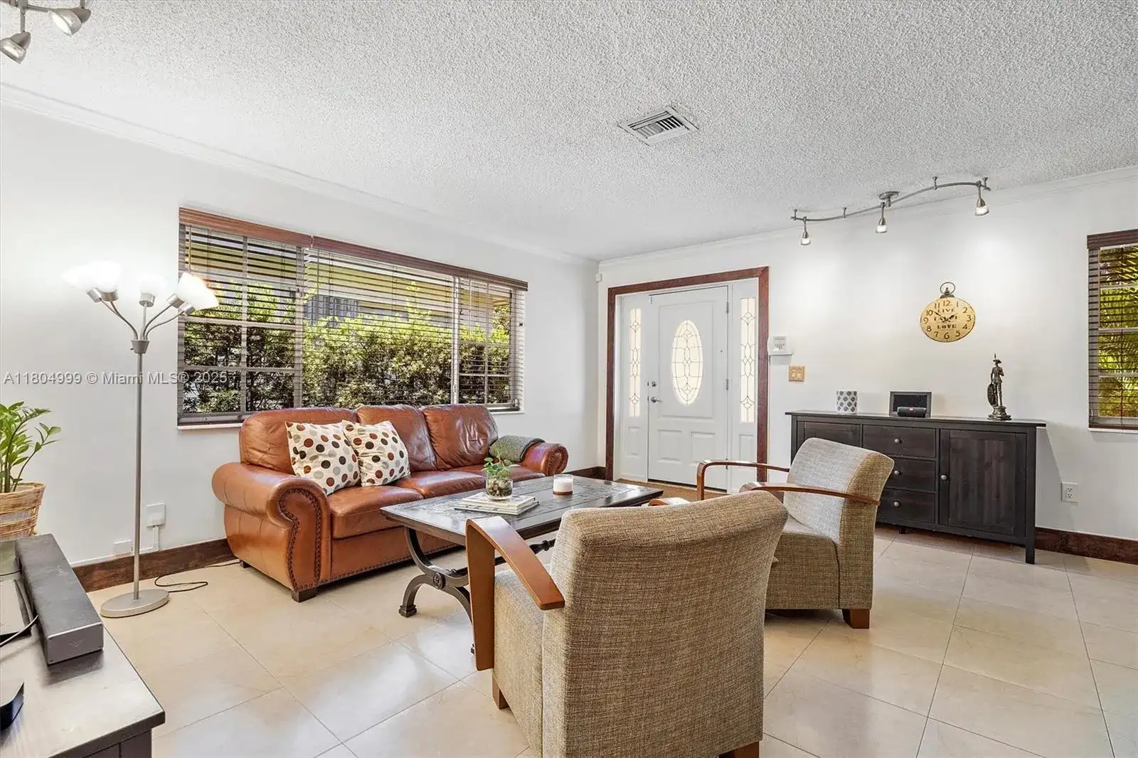 1693 NE 171st St, North Miami Beach FL 33162 photo 5