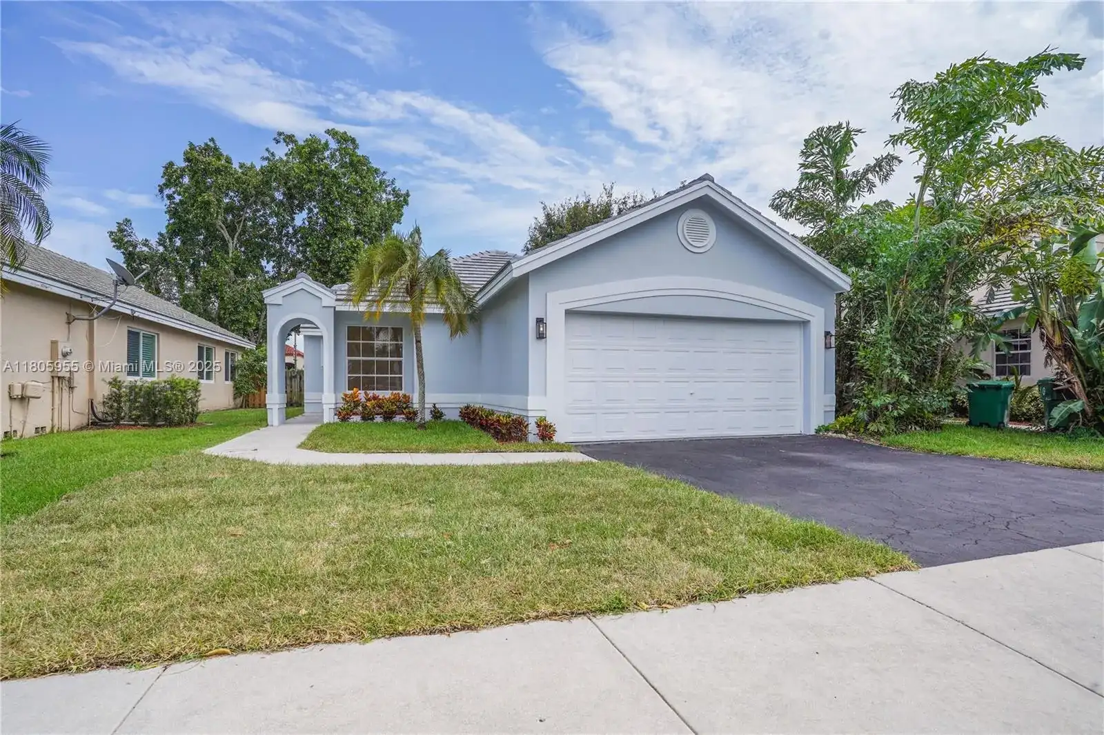 9354 Arborwood Cir, Davie FL 33328 photo 3