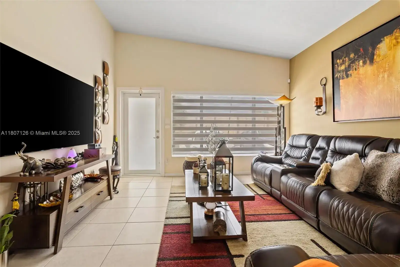 881 NW 177th Ter, Miami Gardens FL 33169 photo 4