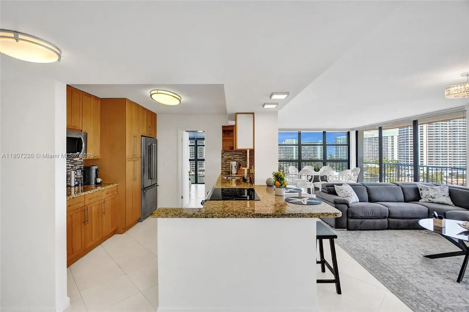 200 Leslie Dr # 1031, Hallandale Beach FL 33009 photo 4