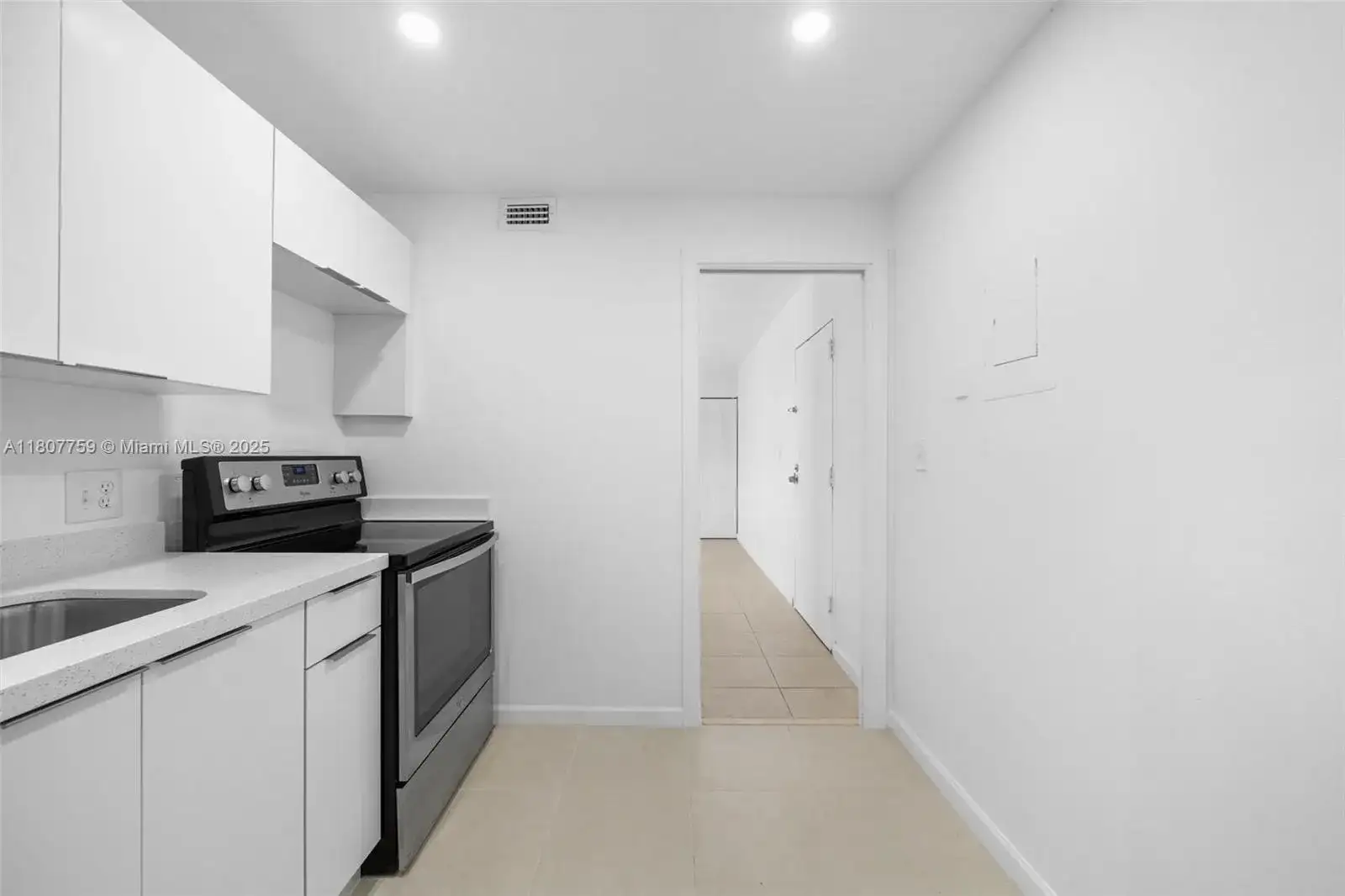 4222 Inverrary Blvd # 4211, Lauderhill FL 33319 photo 2