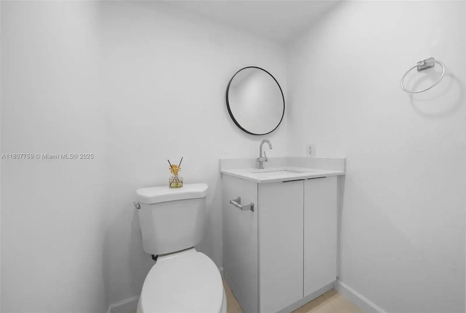 4222 Inverrary Blvd # 4211, Lauderhill FL 33319 photo 5