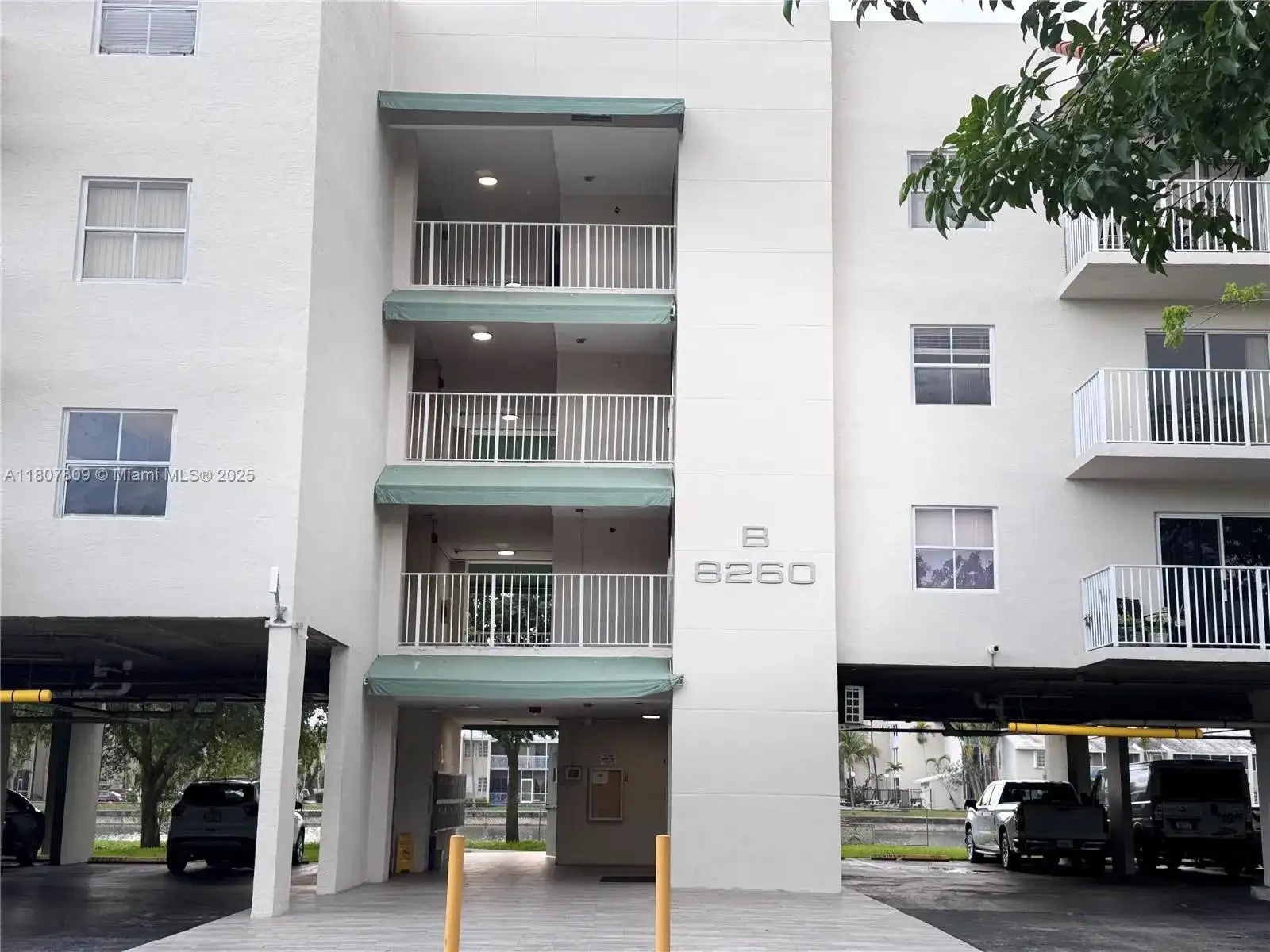 8260 SW 210th St # 310, Cutler Bay FL 33189 photo 2