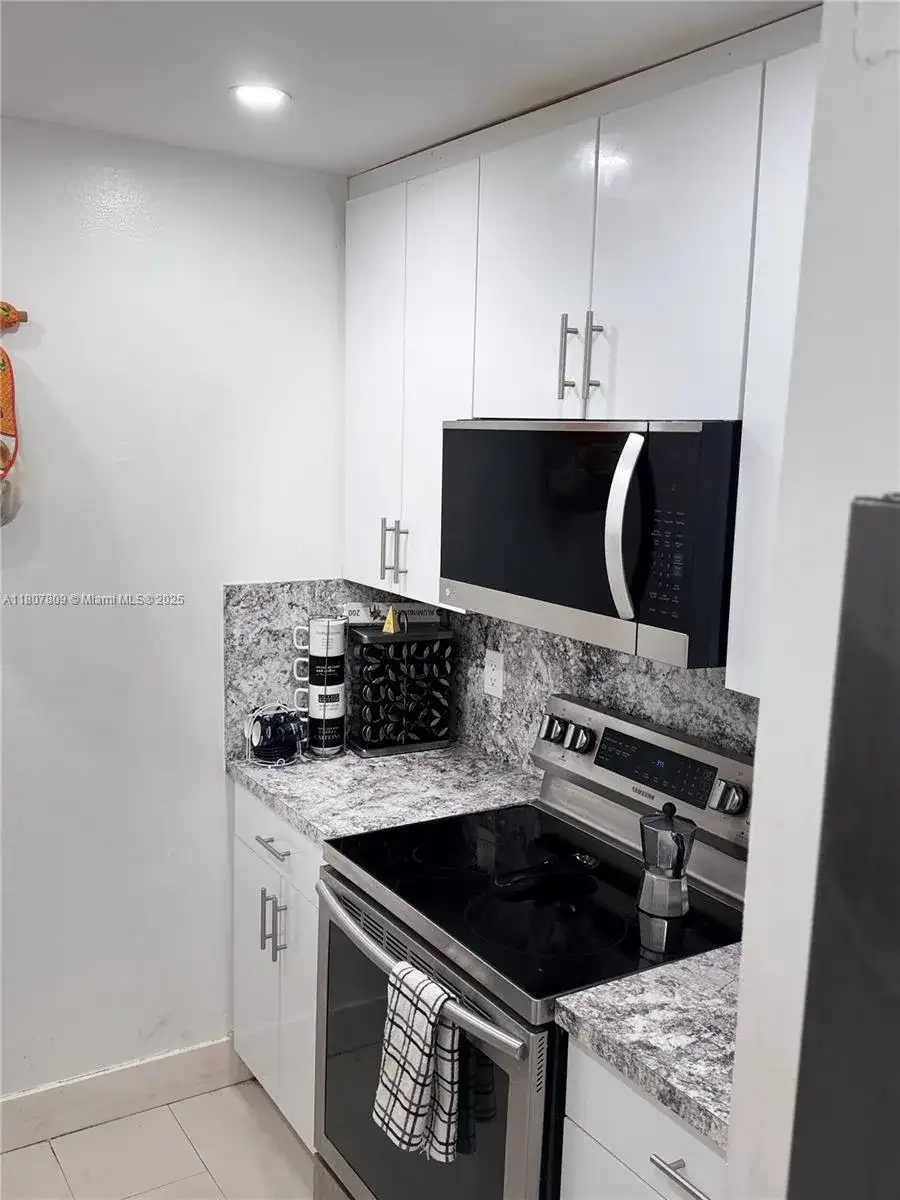8260 SW 210th St # 310, Cutler Bay FL 33189 photo 5