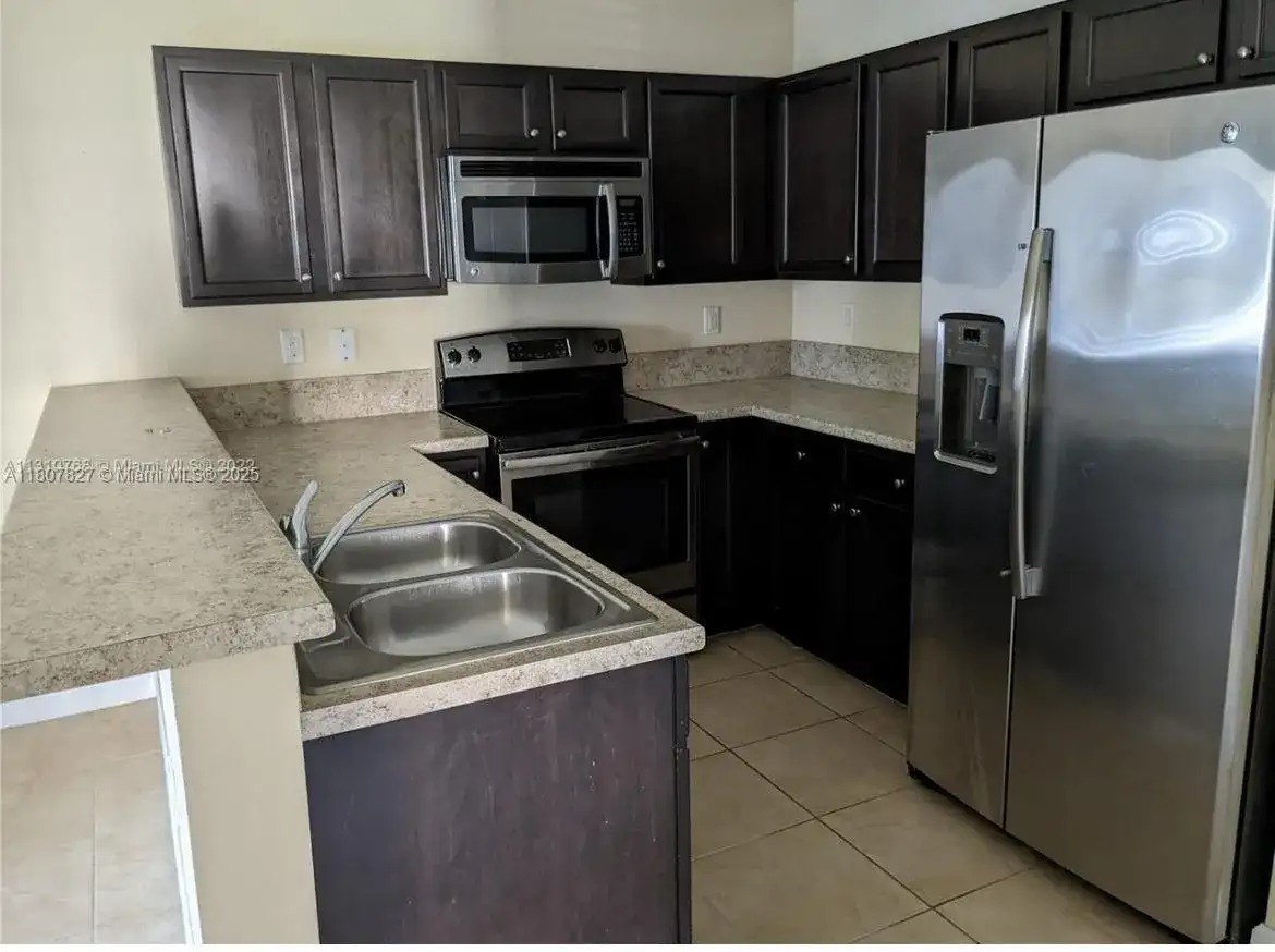 22411 SW 88th Pl # 26, Cutler Bay FL 33190 photo 2