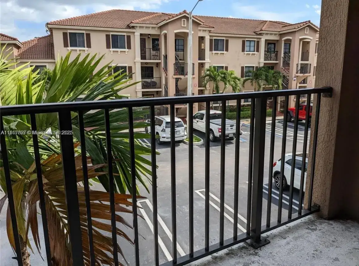 22411 SW 88th Pl # 26, Cutler Bay FL 33190 photo 5