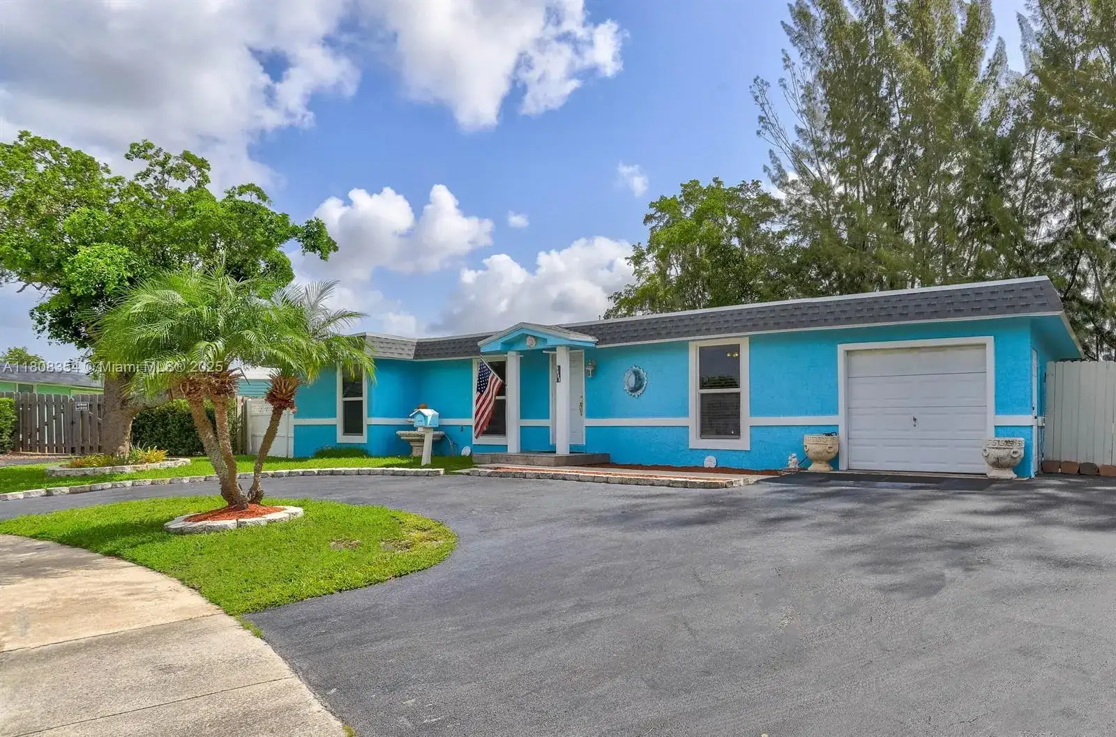 6605 NW 80th Ct, Tamarac FL 33321 photo 4
