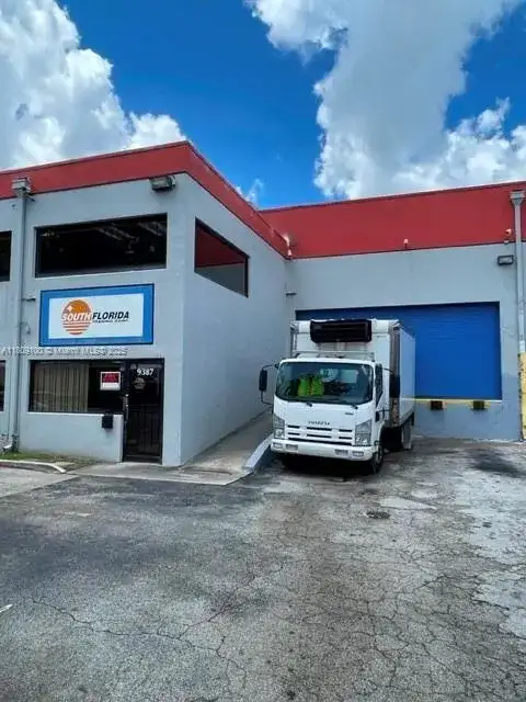 9387 NW 13th St # 7, Doral FL 33172 photo 2