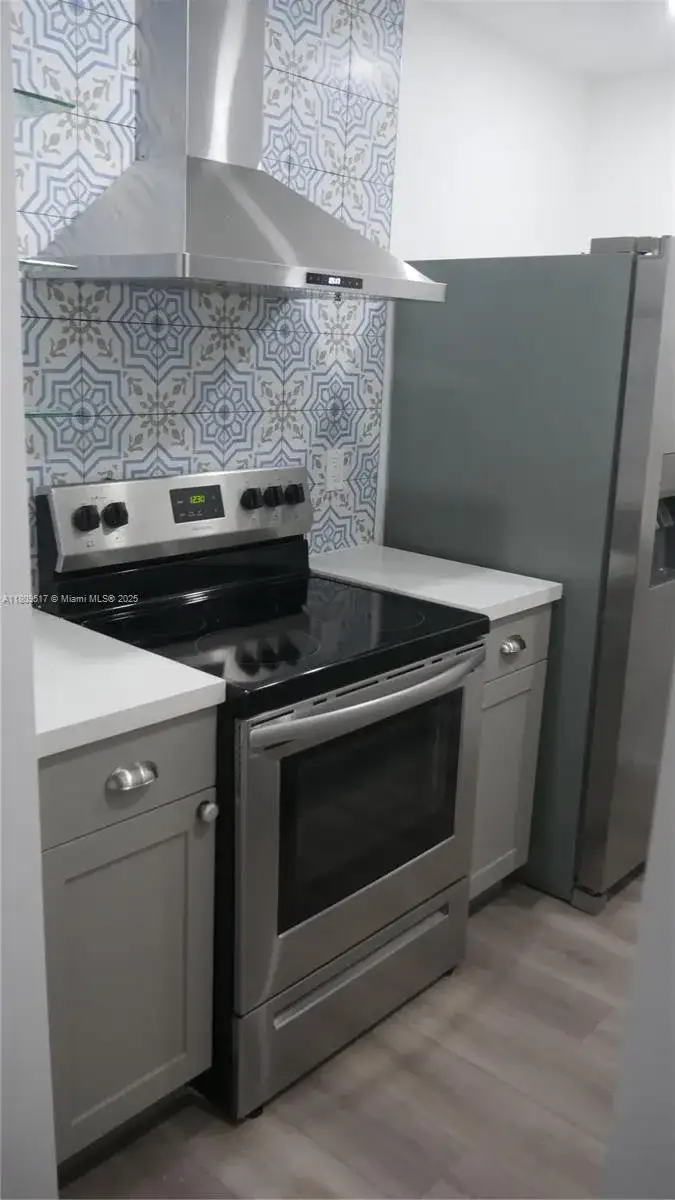 1930 NW 55th St, Miami FL 33142 photo 2