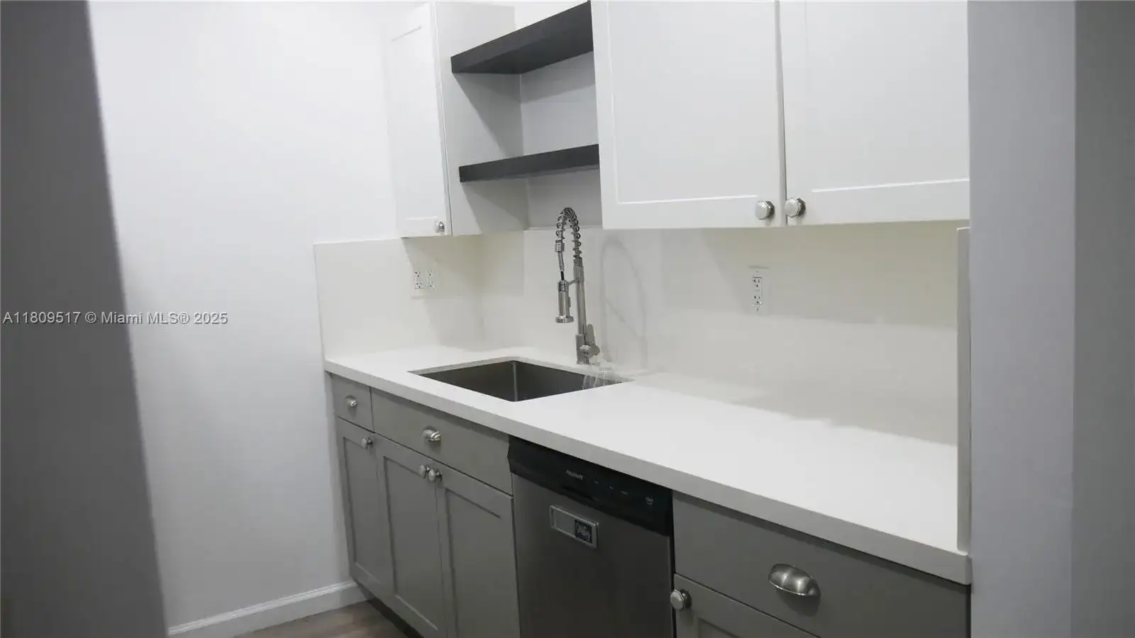 1930 NW 55th St, Miami FL 33142 photo 3