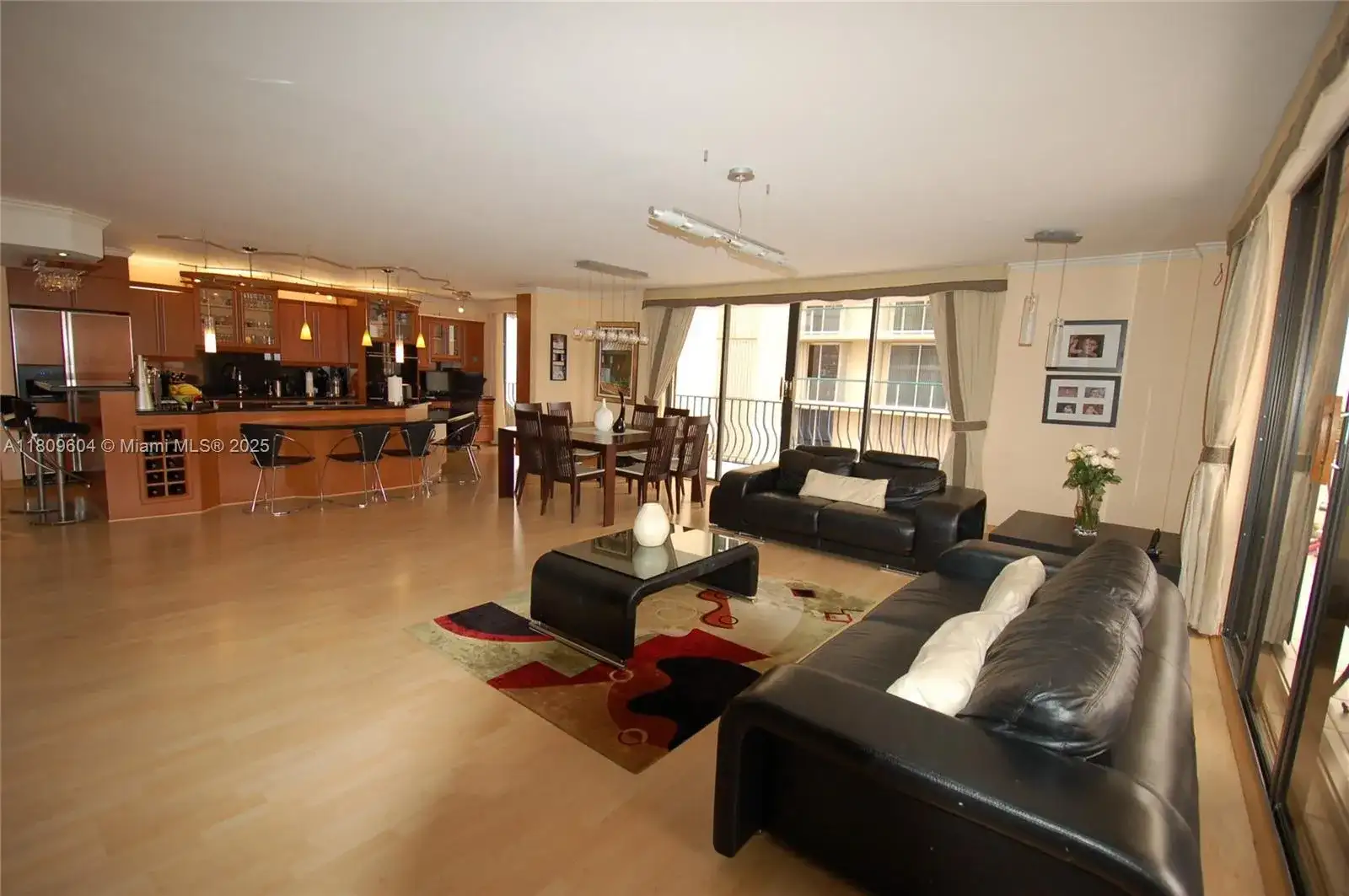 8877 Collins Ave # 507, Surfside FL 33154 photo 3