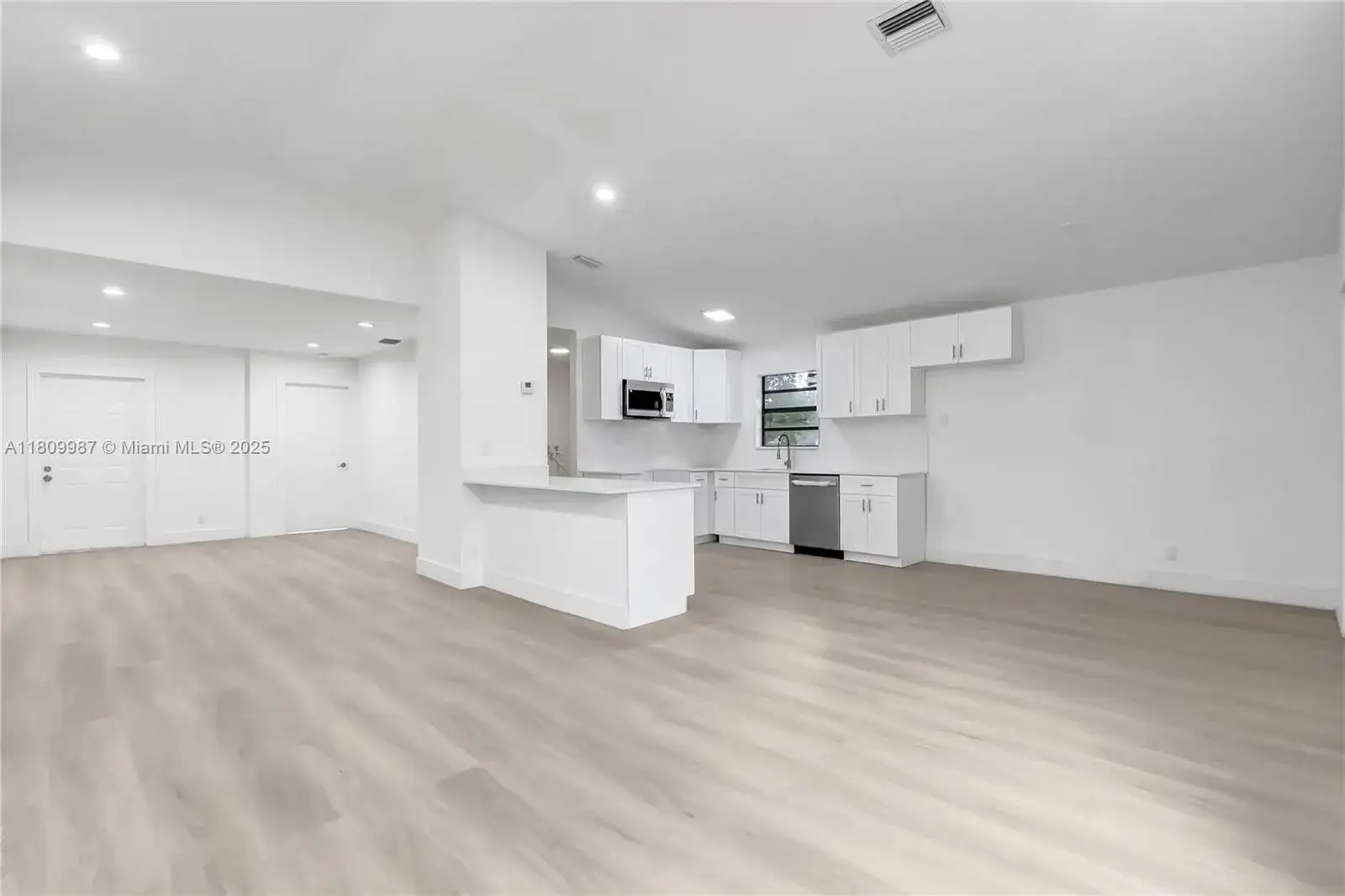 235 SW 3rd Ct, Deerfield Beach FL 33441 photo 2