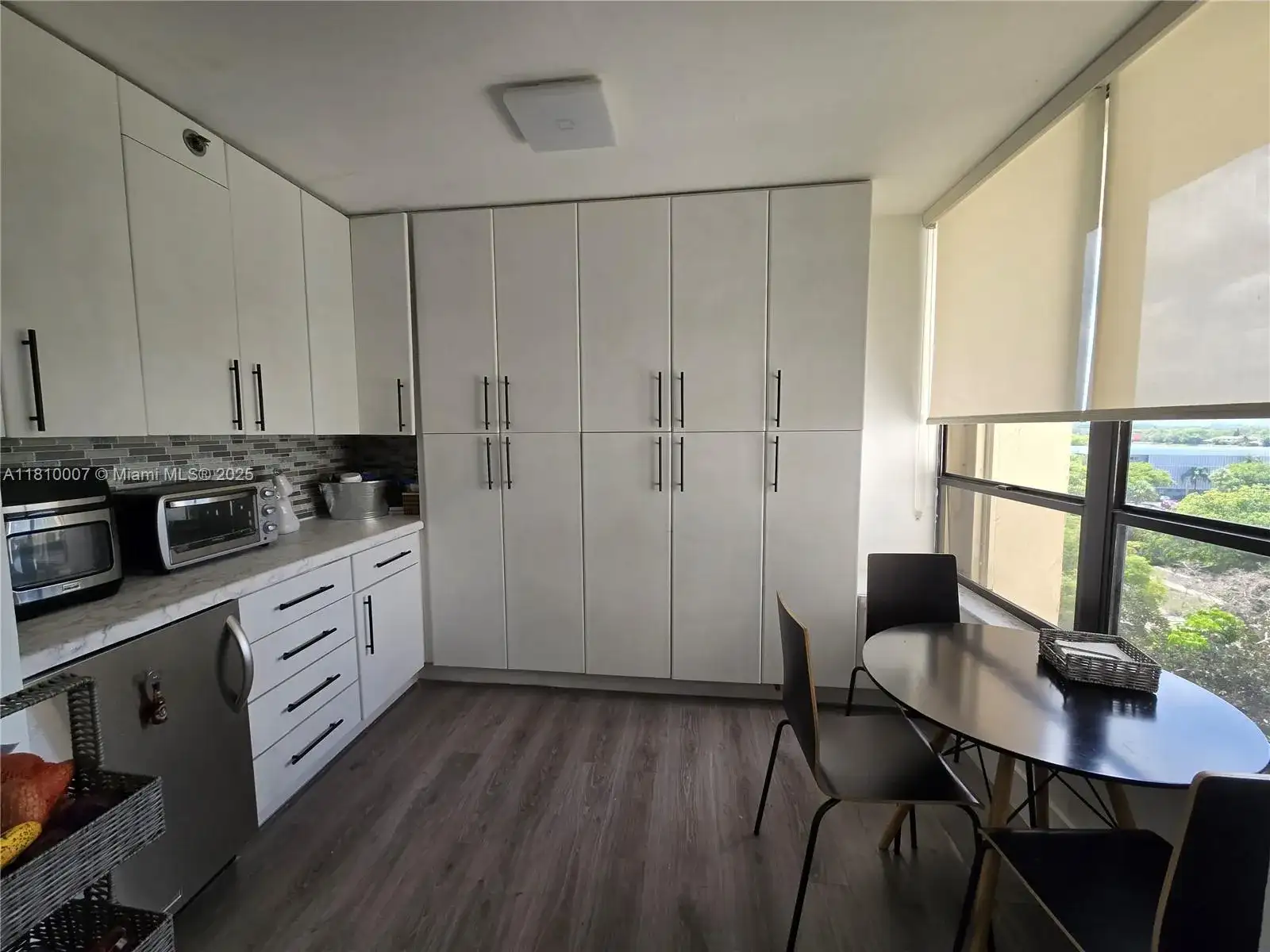 900 NE 195th St # 709, Miami FL 33179 photo 3