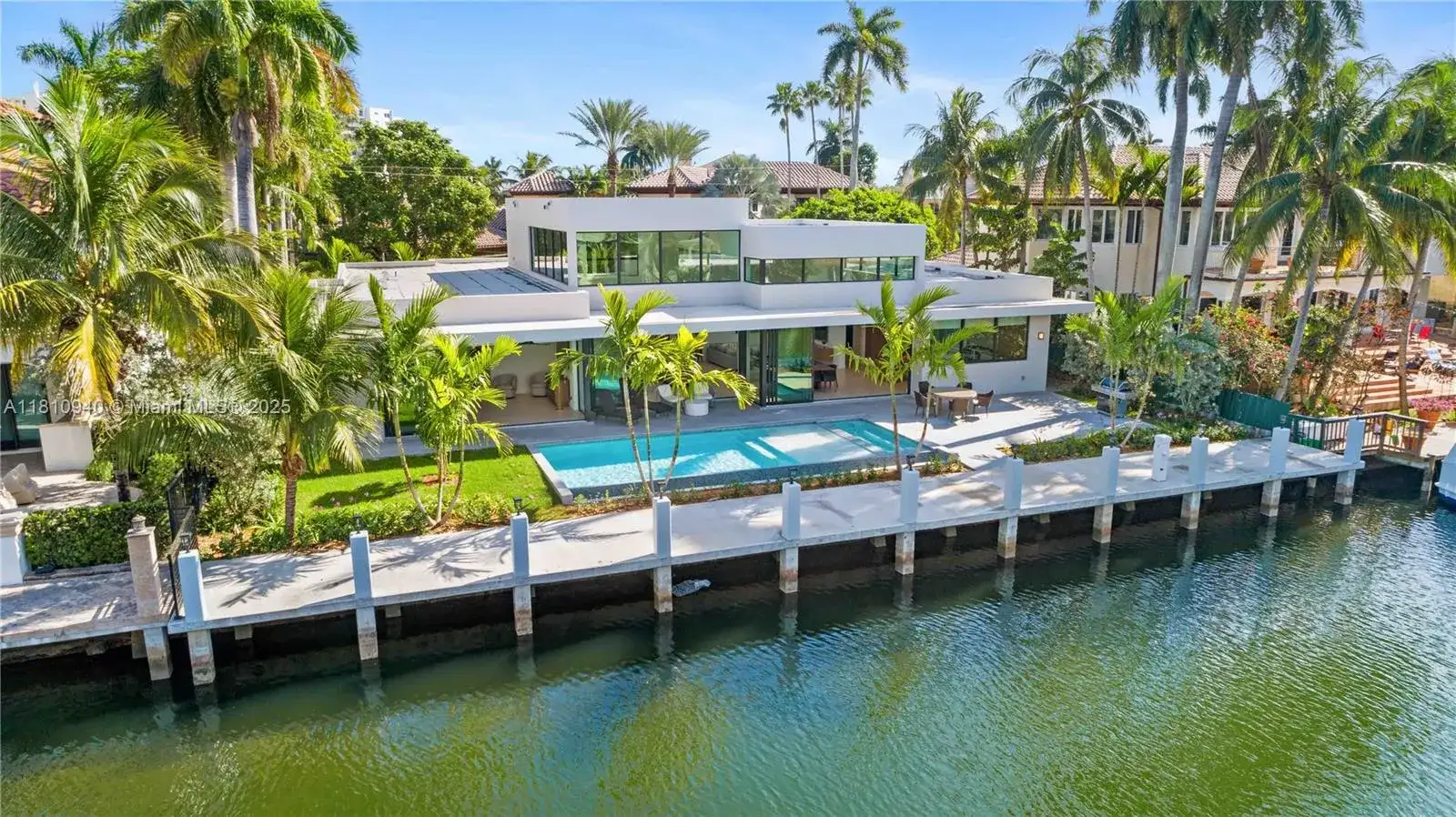 401 Royal Plaza Dr, Fort Lauderdale FL 33301 photo 2