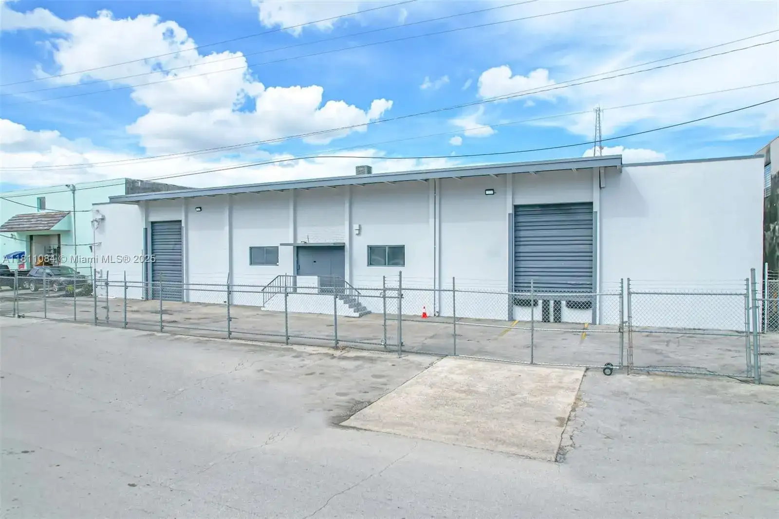507 W 17th St, Hialeah FL 33010 photo 4