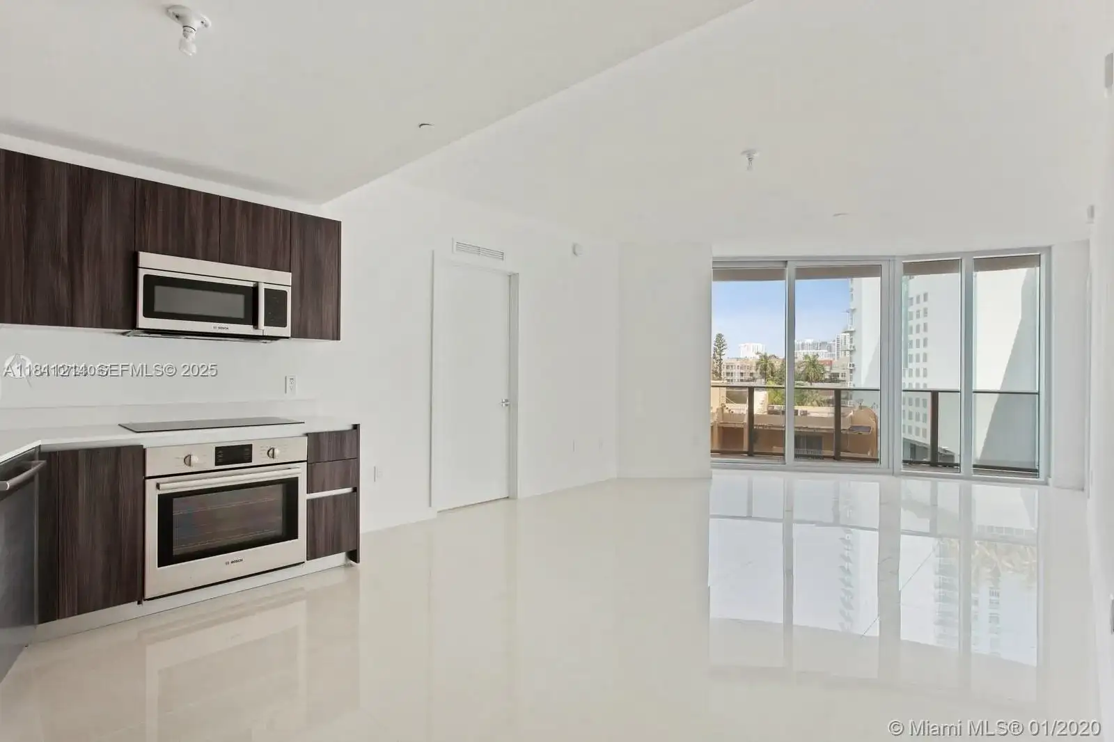 488 NE 18th St # 501, Miami FL 33132 photo 3
