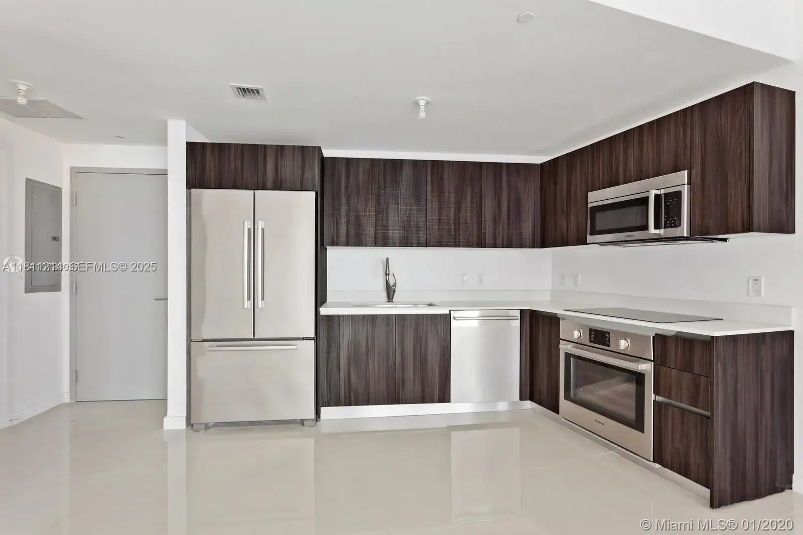 488 NE 18th St # 501, Miami FL 33132 photo 4