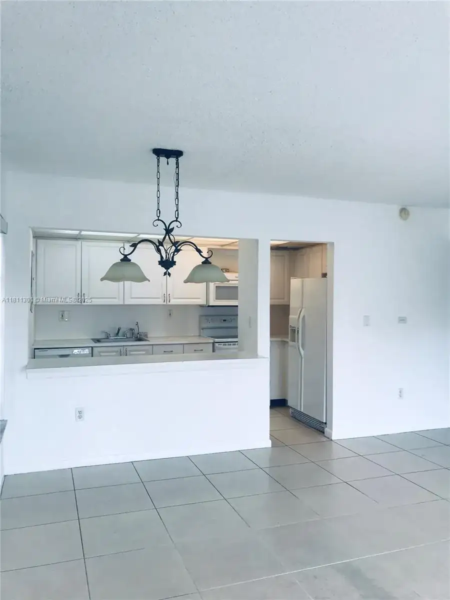 17600 NW 68th Ave # B3006, Hialeah FL 33015 photo 3