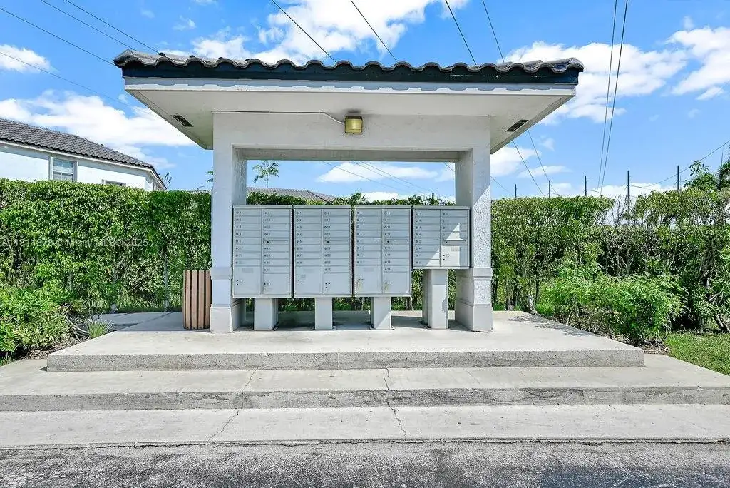 5440 NW 107th Ave # 204, Doral FL 33178 photo 3