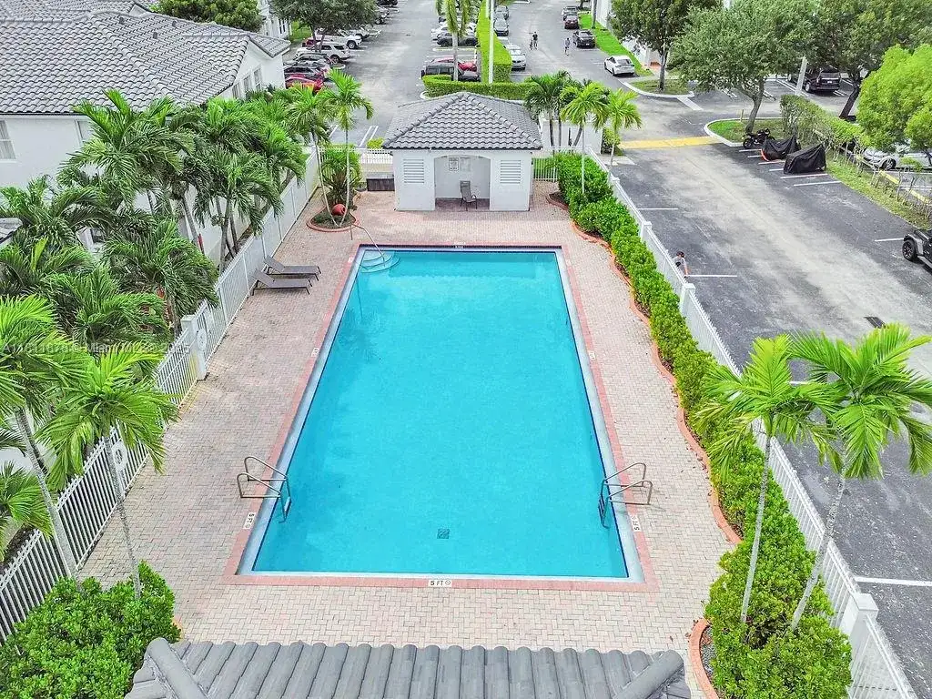 5440 NW 107th Ave # 204, Doral FL 33178 photo 4