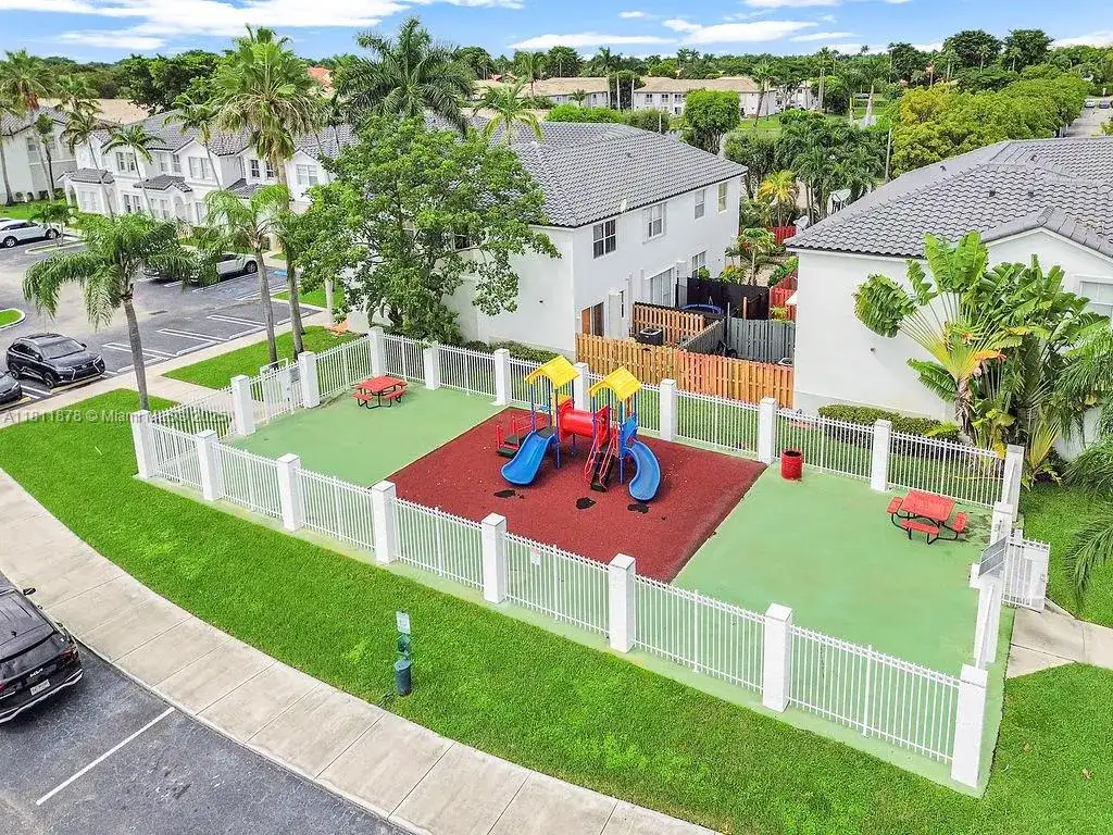 5440 NW 107th Ave # 204, Doral FL 33178 photo 5