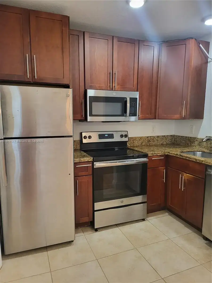 340 84th St # 2, Miami Beach FL 33141 photo 4