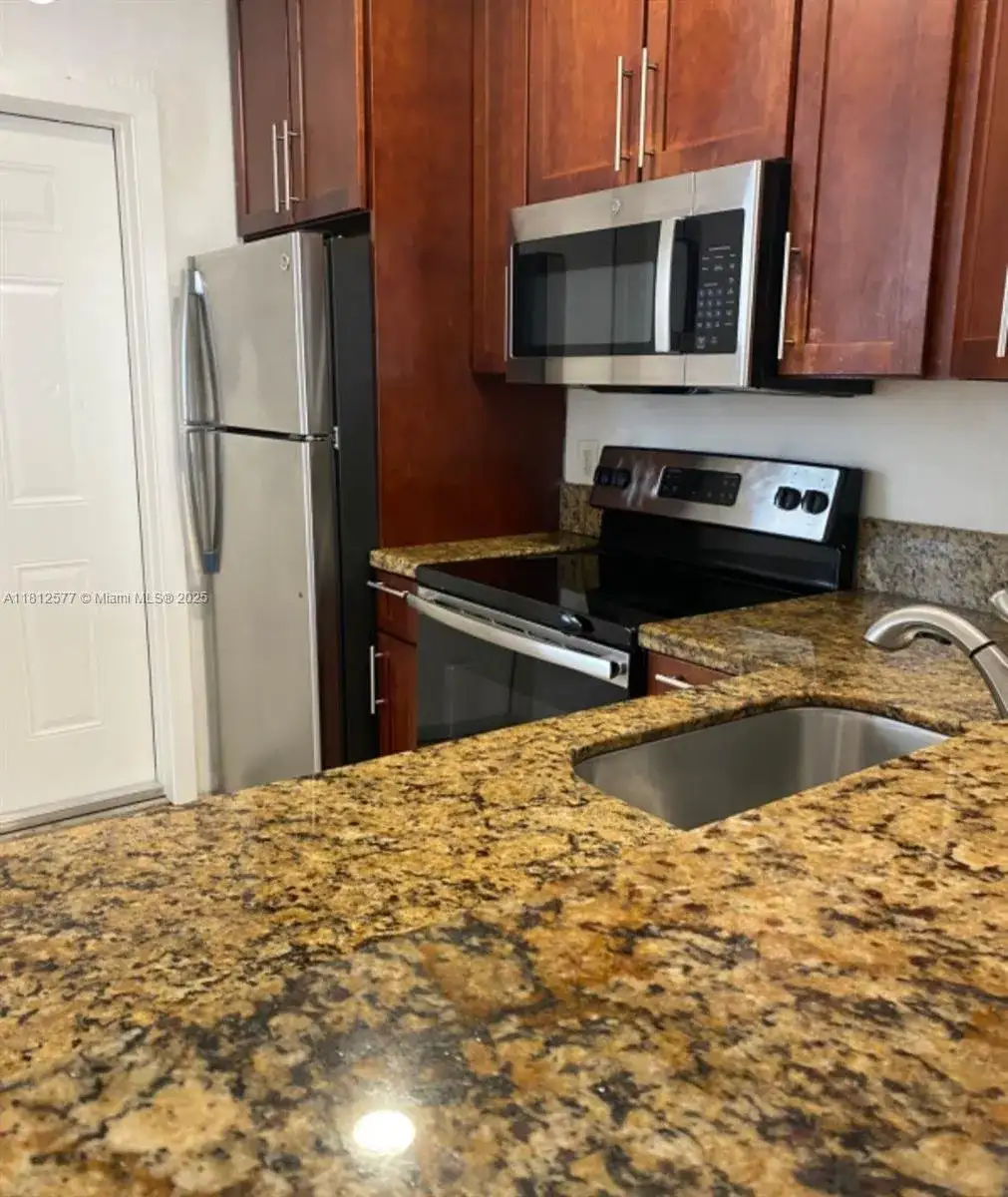 340 84th St # 2, Miami Beach FL 33141 photo 5